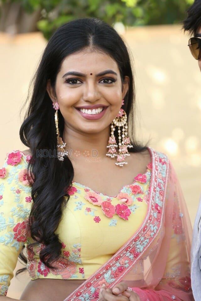 States Movie Heroine Shivani Rajasekhar Pictures