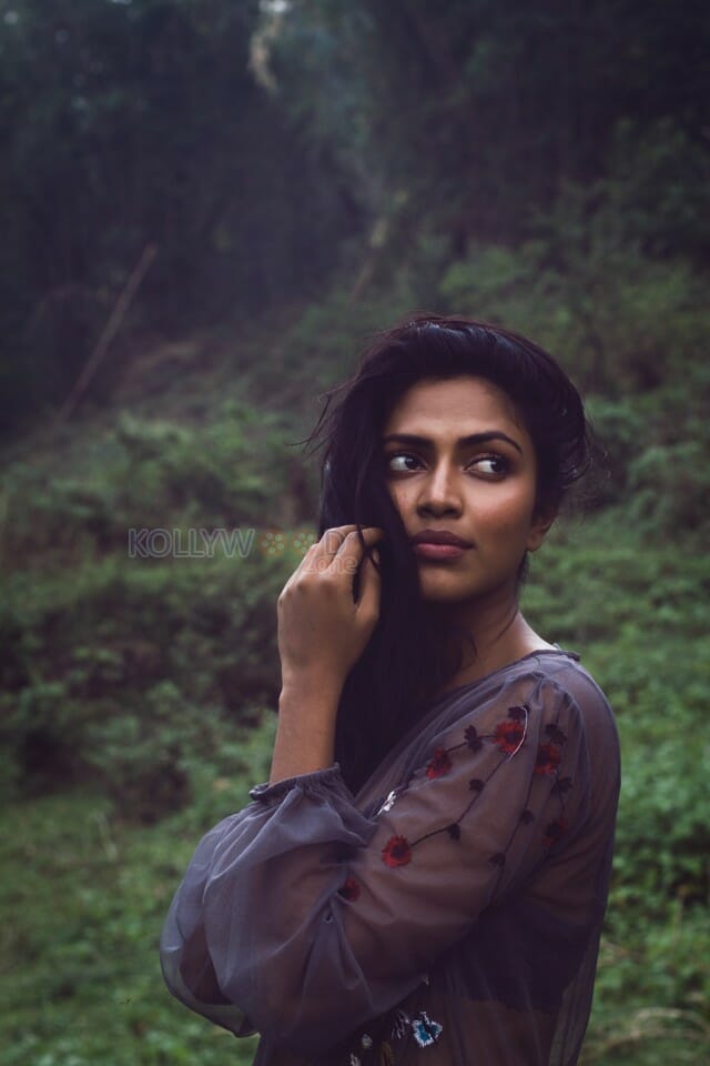 Aadai Heroine Amala Paul Photoshoot Pictures