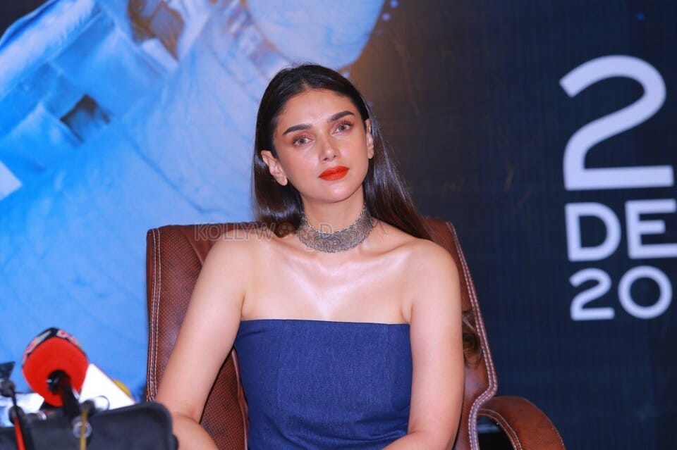 Actress Aditi Rao Hydari At Anthariksham Success Meet Photos