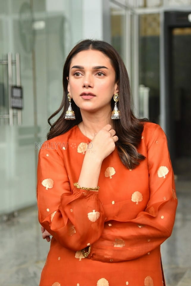 Actress Aditi Rao Hydari at Maha Samudram Movie Press Meet Pictures 31