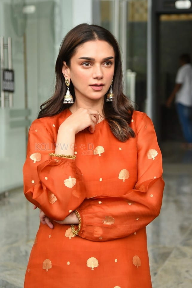 Actress Aditi Rao Hydari at Maha Samudram Movie Press Meet Pictures 32