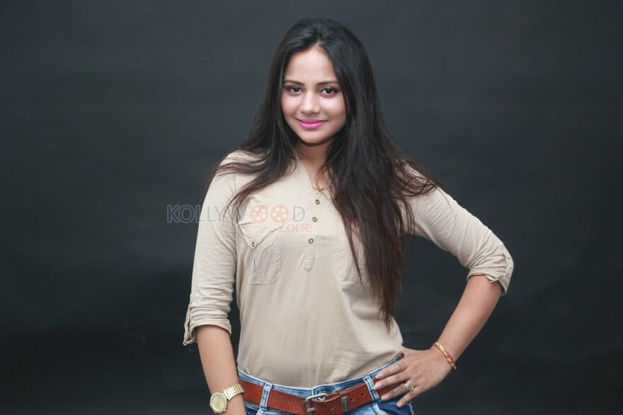 Actress Aishwarya Dutta Stills