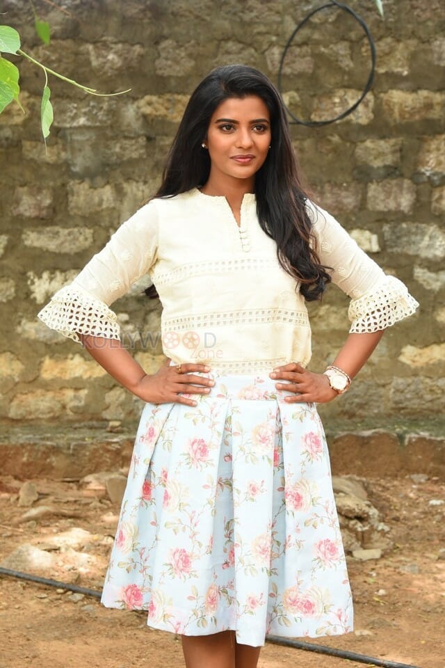 Actress Aishwarya Rajesh At Mis S Match Movie Press Meet Photos