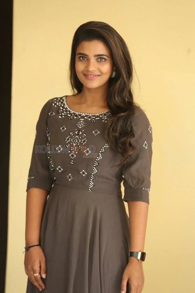 Actress Aishwarya Rajesh At World Famous Lover Interview Pictures