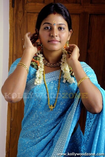 Actress Anjali In Karungali Movie