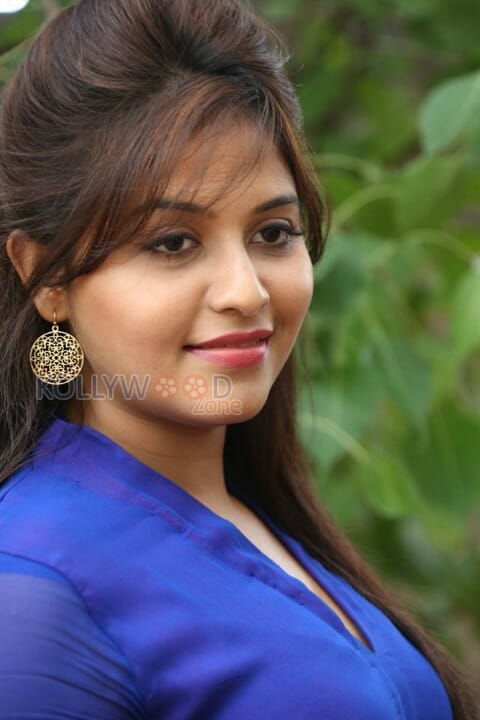 Actress Anjali Latest Photos