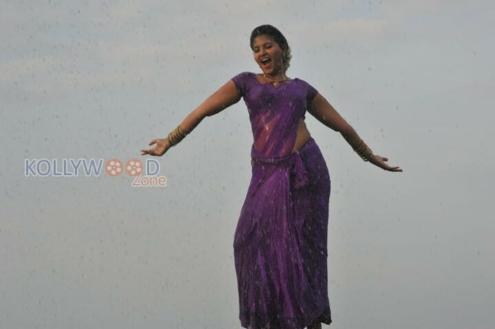 Actress Anjali Sexy Rain Dance Pictures