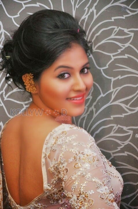 Actress Anjali White Saree Photoshoot Stills Kollywood Zone