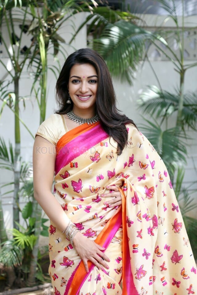 Actress Catherine Tresa At Production No Shooting Photos