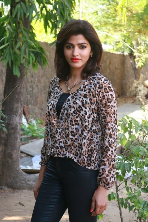 Actress Dhansika At Vizhithiru Press Meet Stills