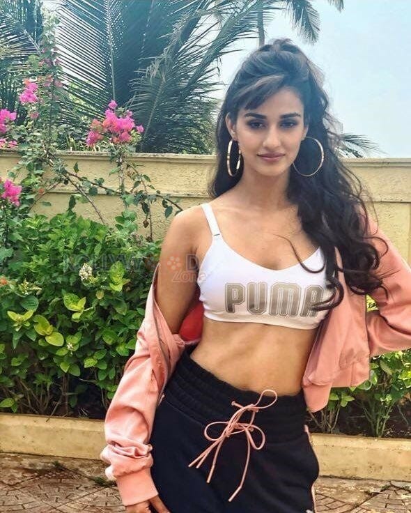 Actress Disha Patani Unseen Sexy Photos