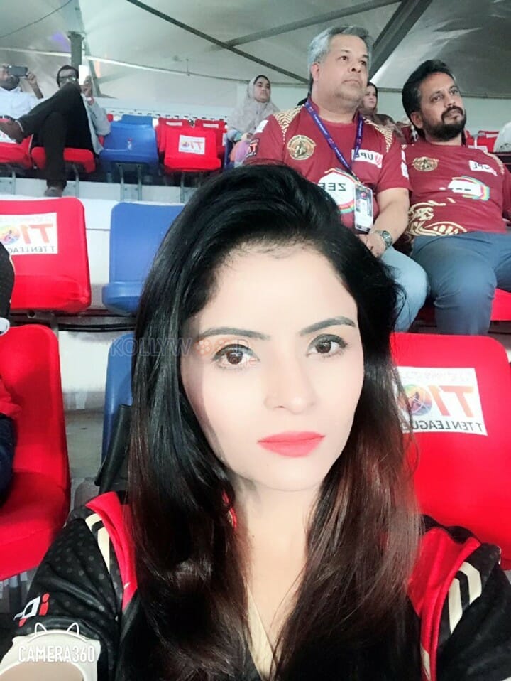 Actress Gehana Vasisth At Cricket Stadium Photos