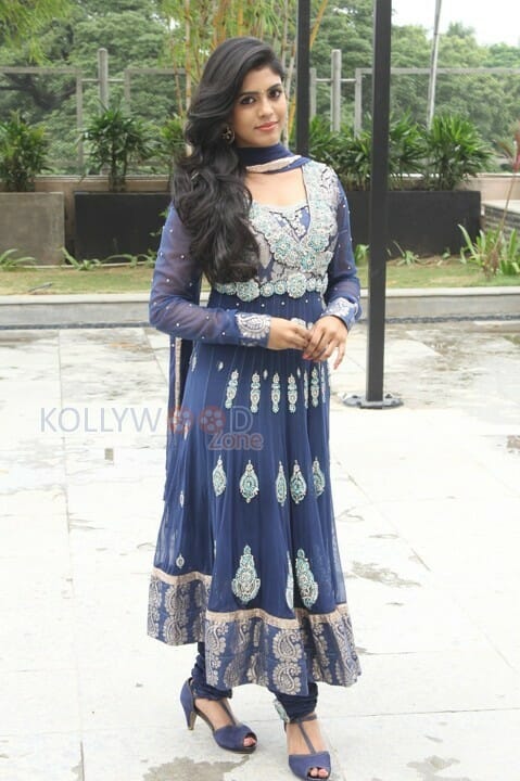 Actress Iniya At Karaioram Press Meet Pictures