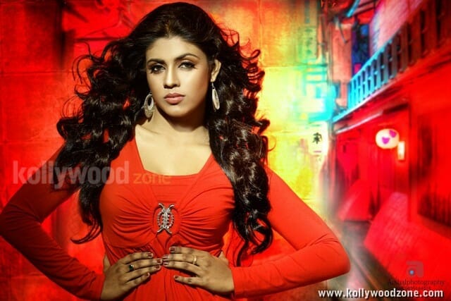 Actress Iniya Latest Pictures