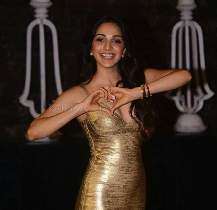 Actress Kiara Advani Birthday Photos