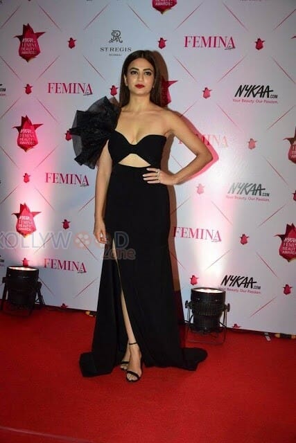 Actress Kriti Kharbanda Hot At Femina Beauty Awards Photos