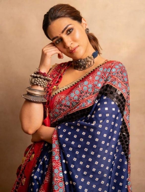 Actress Kriti Sanon In A Red And Blue Saree Photos 04 (244753 ...