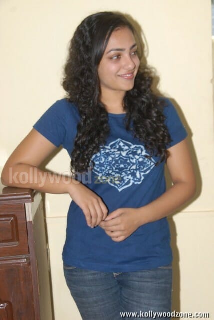 Actress Nitya Menon Sexy In Tshirt And Jeans