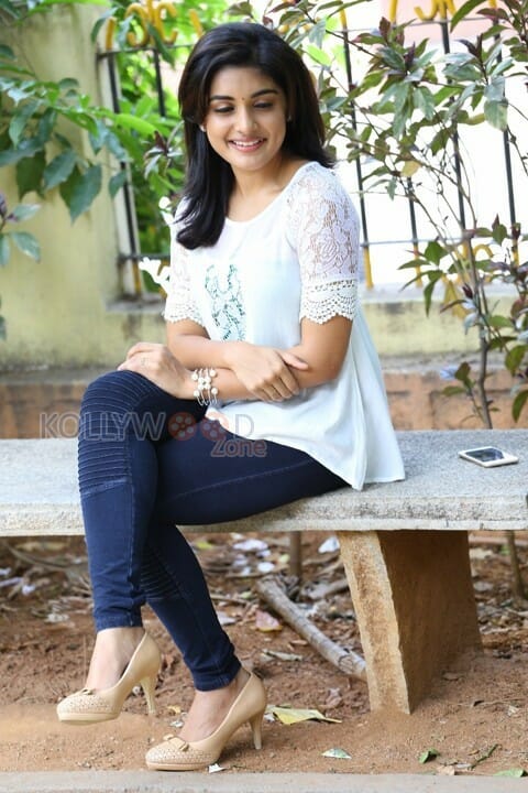 Actress Niveda Thomas New Pictures