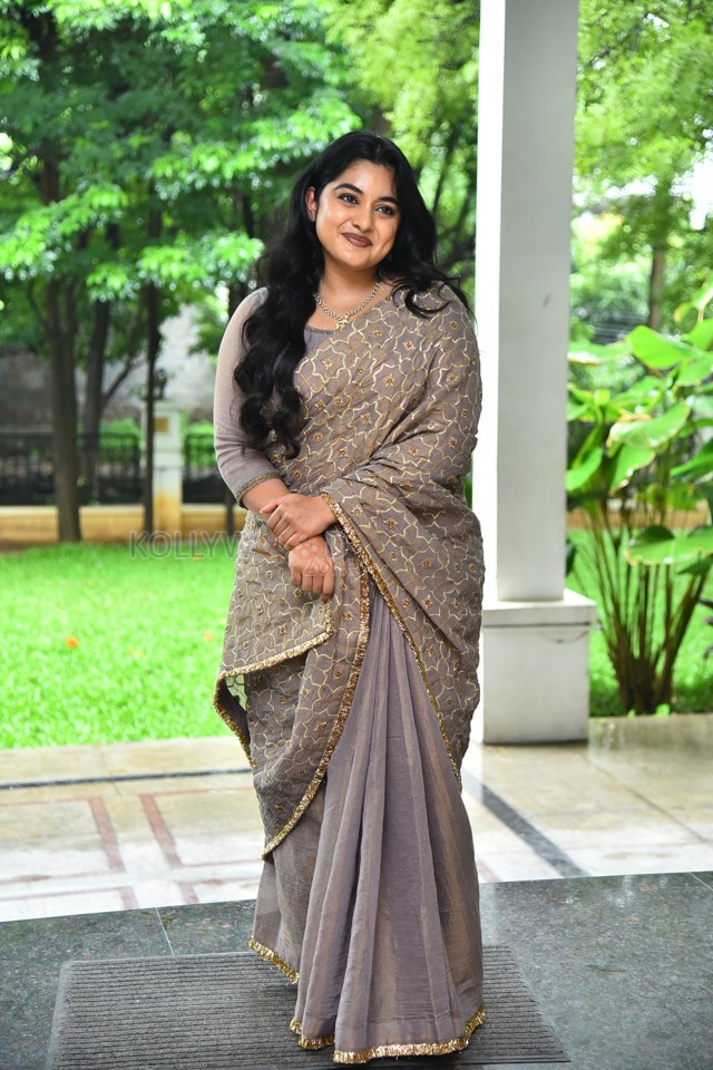 Actress Nivetha Thomas at 35 Chinna Katha Kadu Interview Pictures 14