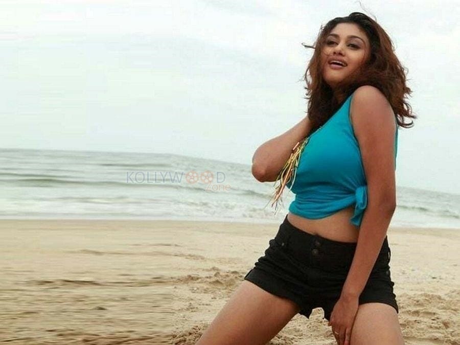 Actress Oviya Unseen Spicy Photos