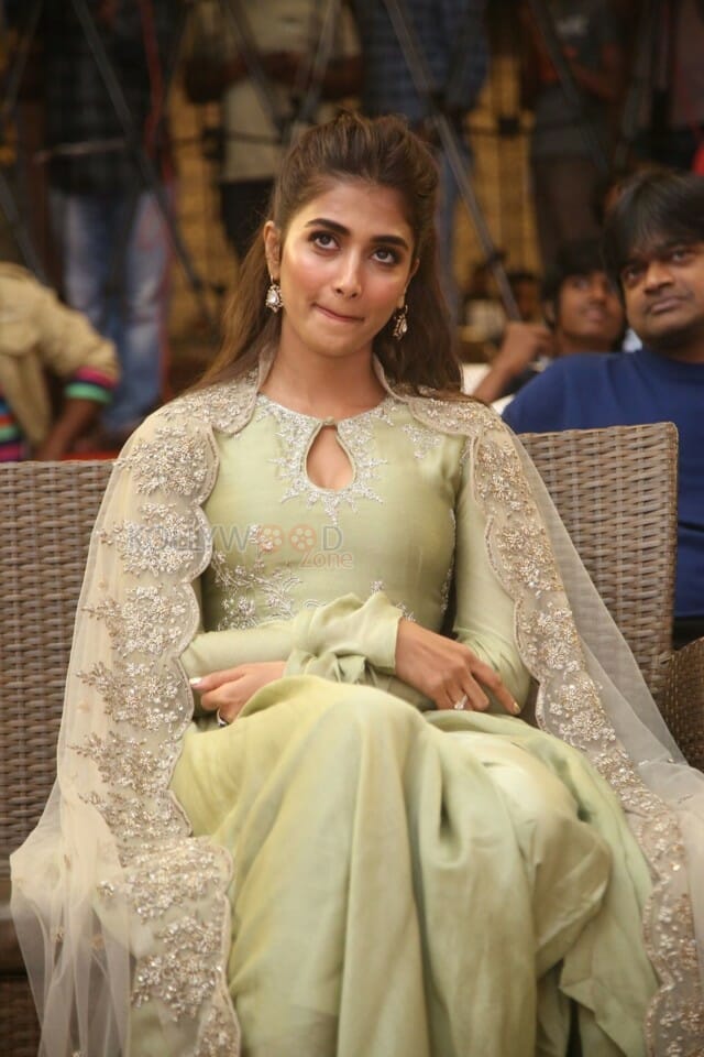 Actress Pooja Hegde At Gaddalakonda Ganesh Success Meet Photos