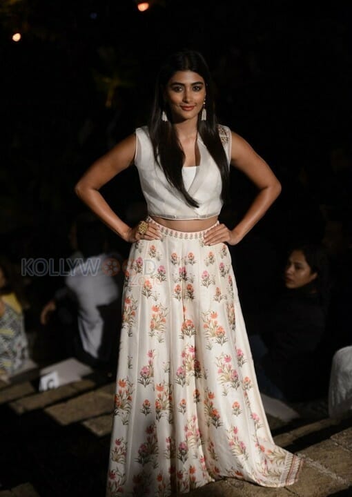 Actress Pooja Hegde At Lakme Fashion Week Photos