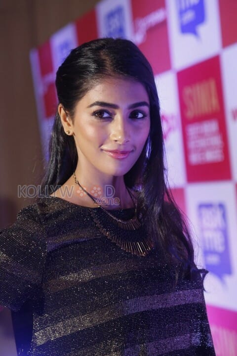 Actress Pooja Hegde New Stills