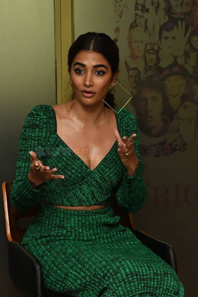 Actress Pooja Hegde Ultra Glam at Radhe Shyam Promotions Pictures 25