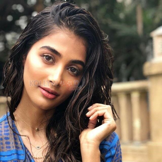 Actress Pooja Hegde Unseen Pictures