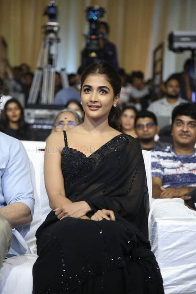 Actress Pooja Hegde at Most Eligible Bachelor Success Meet Pictures 17