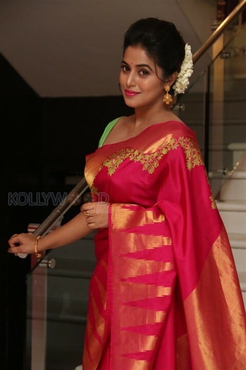 Actress Poorna At Savarakkathi Movie Trailer Launch Stills