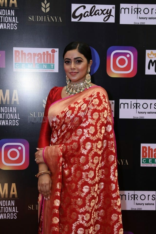 Actress Poorna at SIIMA Awards 2021 Day 2 Photos 04