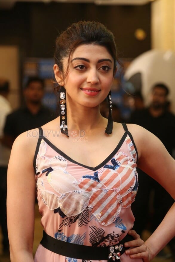 Actress Pranitha At Siima Short Film Awards Photos