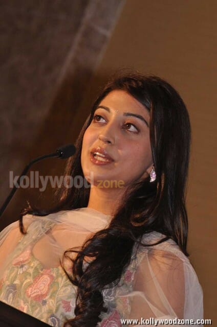 Actress Pranitha Cute Pictures