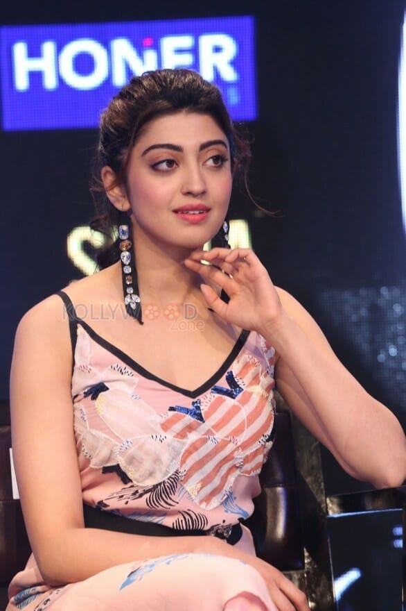 Actress Pranitha Subhash At Siima Short Film Awards Photos