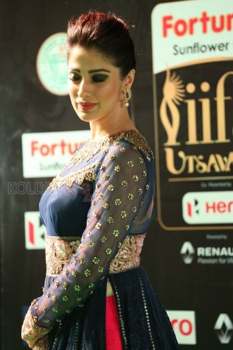 Actress Raai Laxmi At Iifa Utsavam Pictures