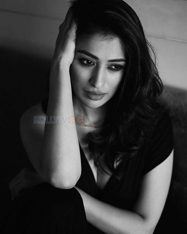 Actress Raai Laxmi Candid Photos