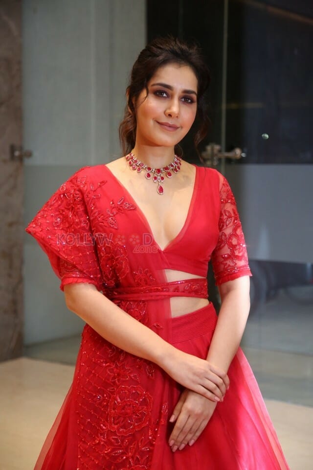 Actress Raashi Khanna At World Famous Lover Pre release Event Pics