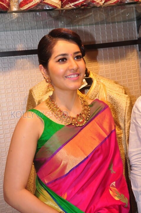 Actress Raashi Khanna In Saree At R