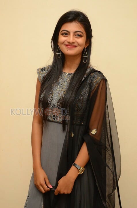 Actress Rakshitha Anandhi Photos