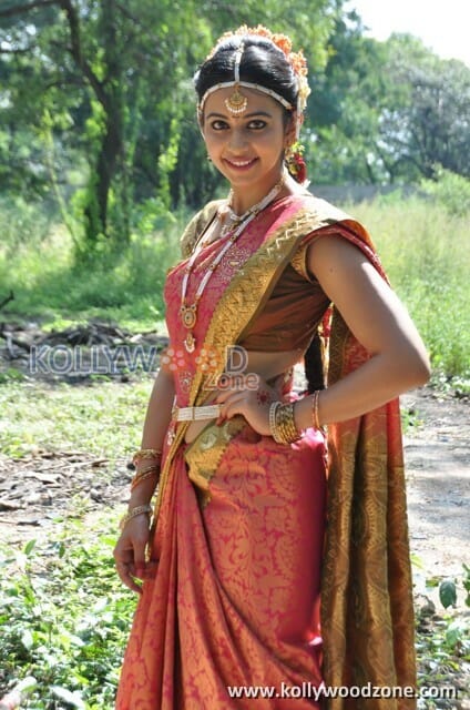 Actress Rakul Preet Singh Traditional Saree Photos