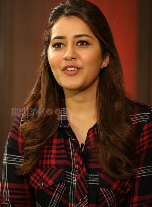 Actress Rashi Khanna Beautiful Stills