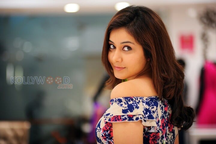 Actress Rashi Khanna In Joru Movie Pictures