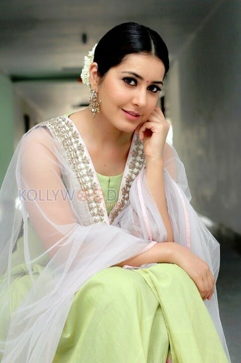 Actress Rashi Khanna Latest Photoshoot Pictures