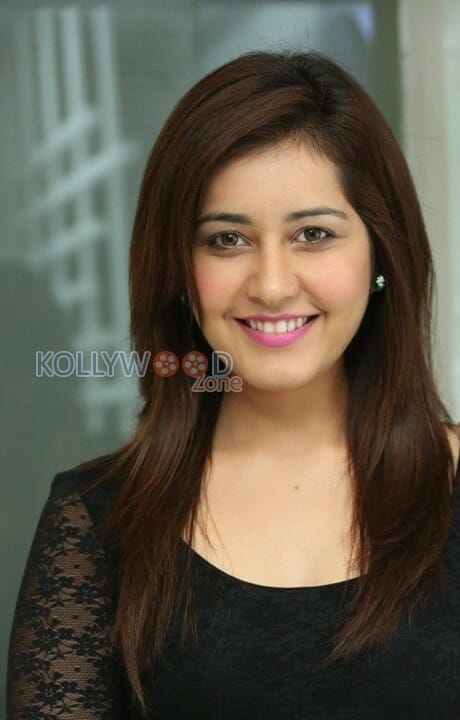 Actress Rashi Khanna Photos