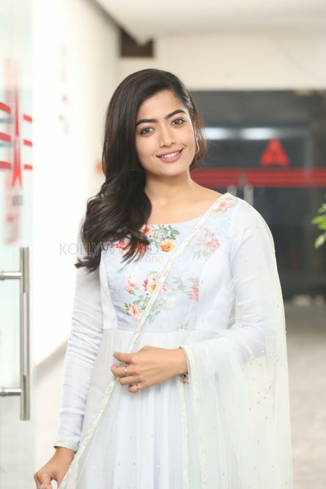 Actress Rashmika Mandana At Sarileru Neekevvaru Movie Interview Pictures