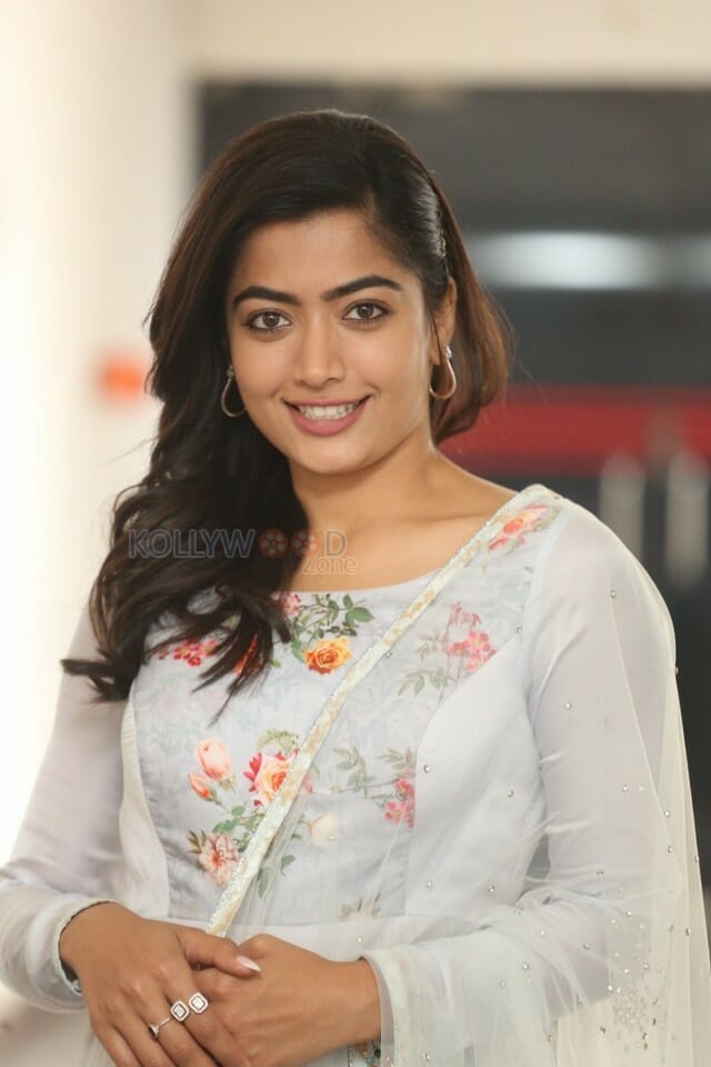 Actress Rashmika Mandana At Sarileru Neekevvaru Movie Interview Pictures