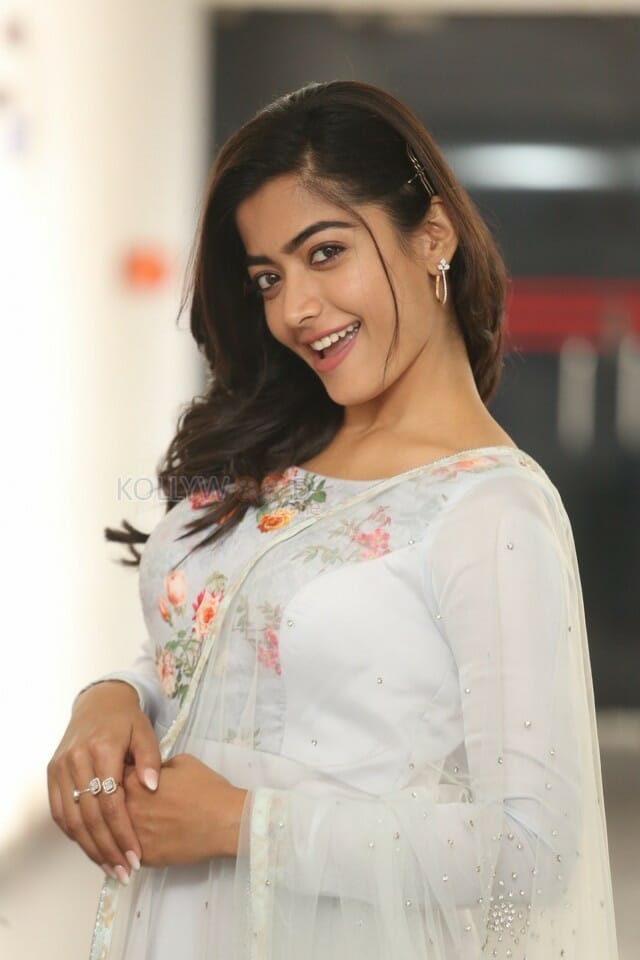 Actress Rashmika Mandana At Sarileru Neekevvaru Movie Interview Pictures