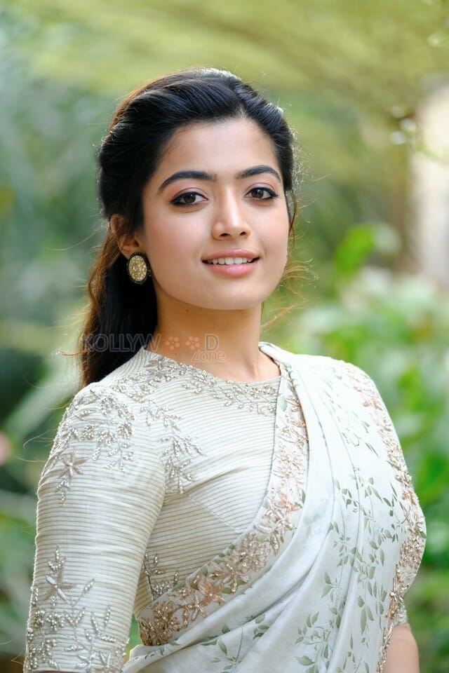 Actress Rashmika Mandanna Pretty Saree Photos